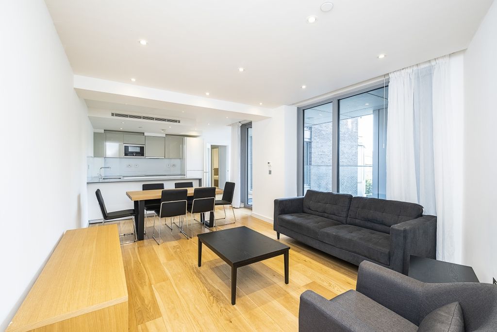 Property photo 1 of 10 Regent's Wharf