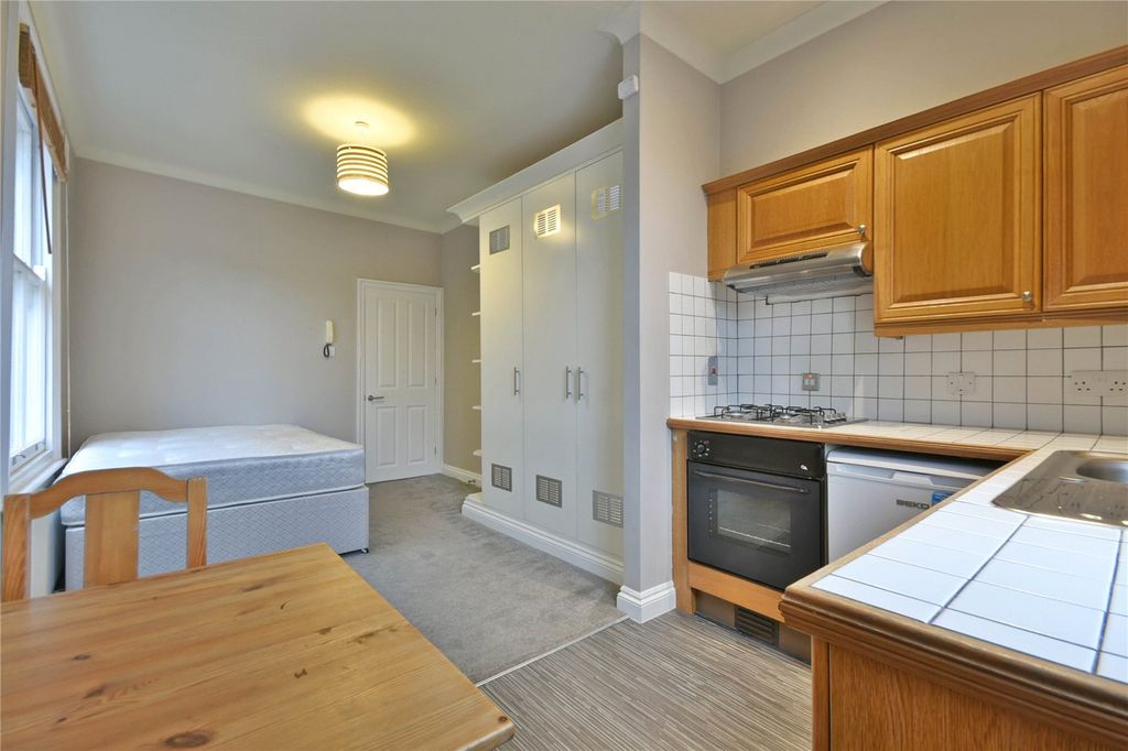 Property photo 3 of 9 Picture No. 34
