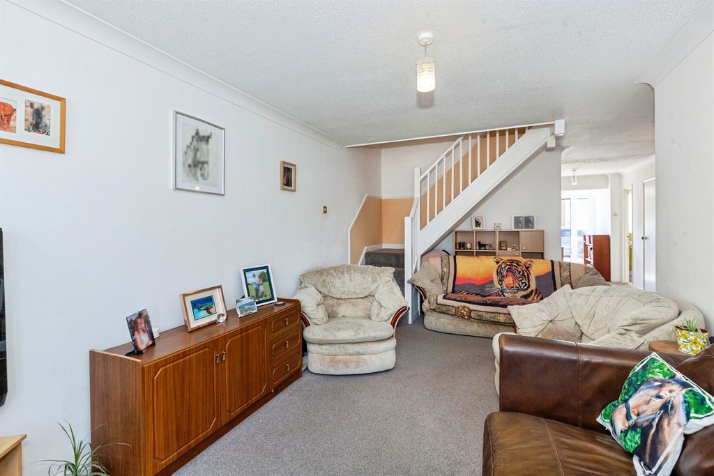Property photo 3 of 13
