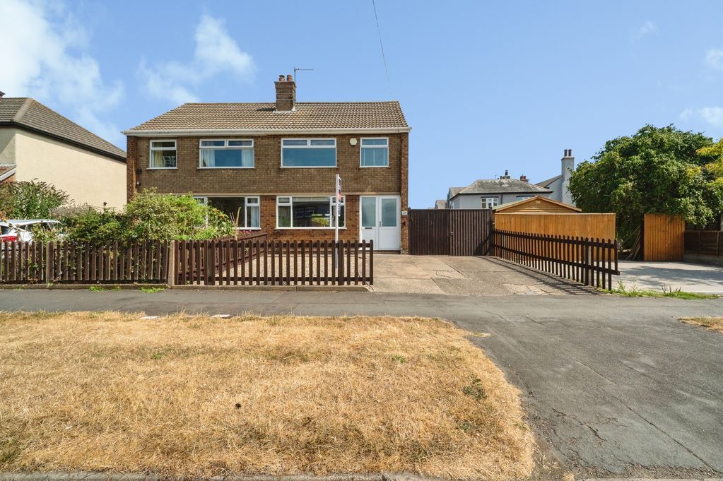 Property photo 1 of 16 Front
