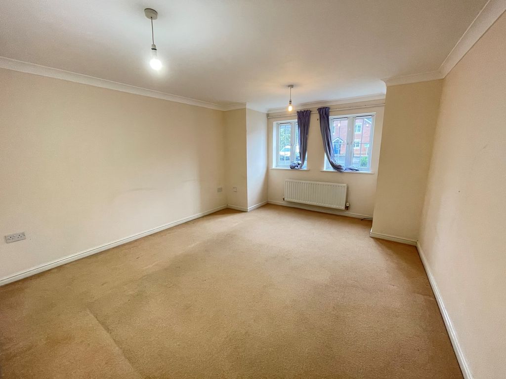 Property photo 2 of 6 Lounge