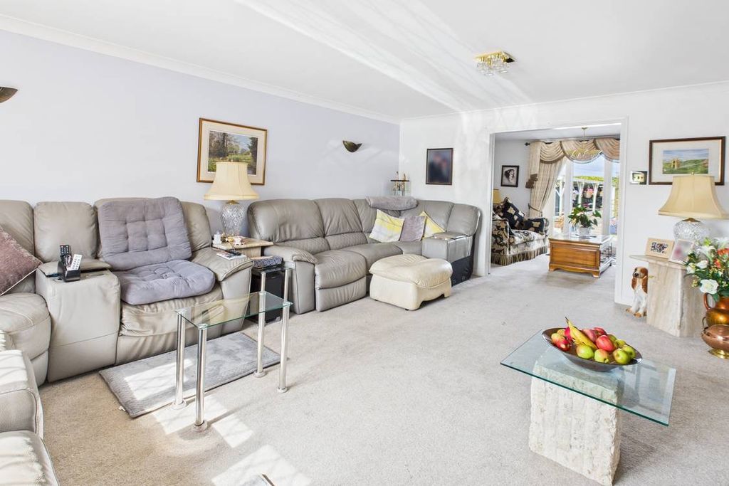 Property photo 3 of 22 Picture No. 13