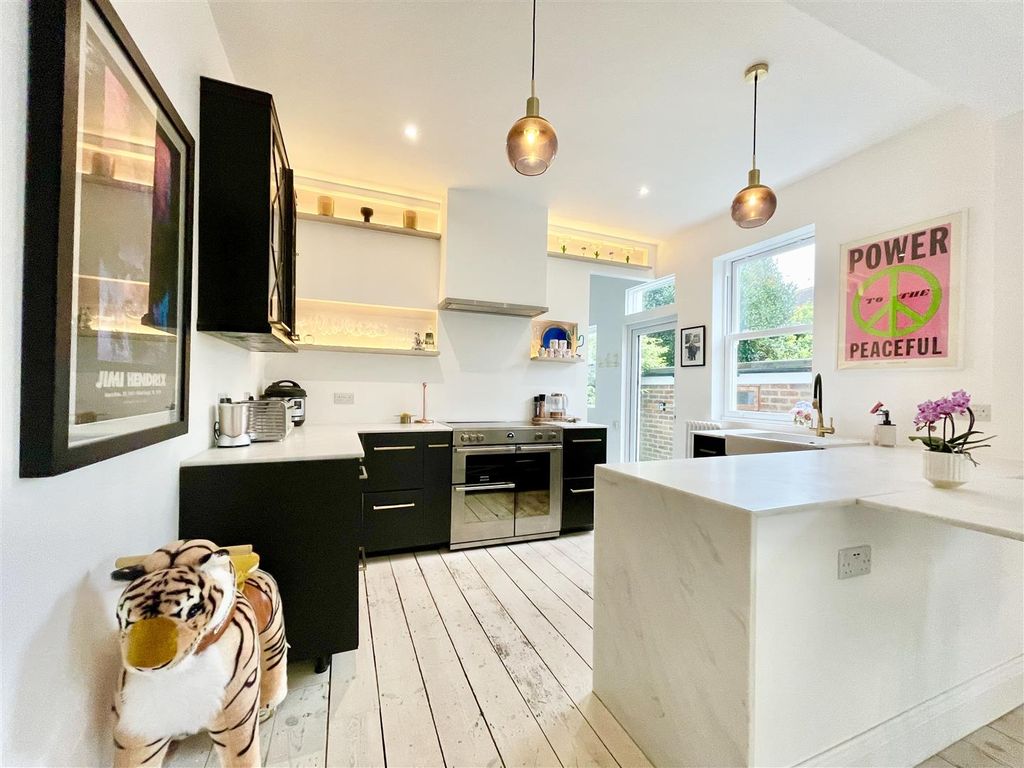 Additional image 28 of 6 bed semi-detached house for salePriory Road, Hastings TN34