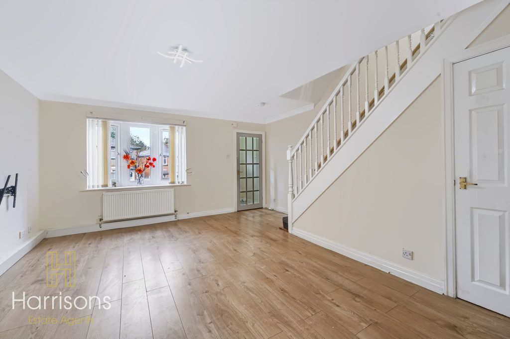 Property photo 3 of 13 Photo 13