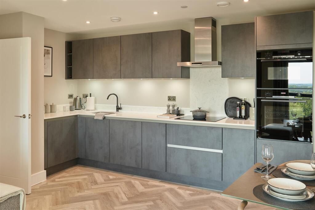 Property photo 3 of 18