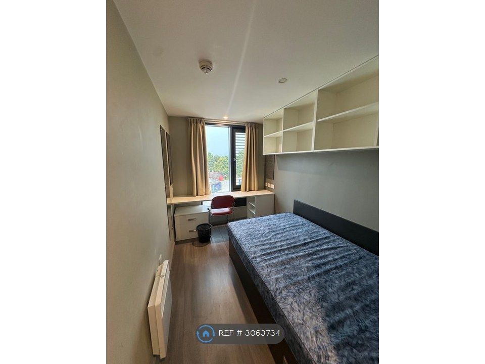 Property photo 1 of 5