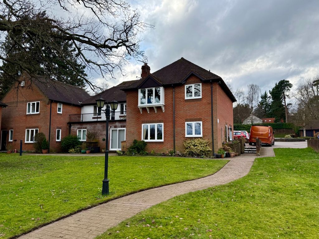 Property photo 1 of 22 Picture No. 08