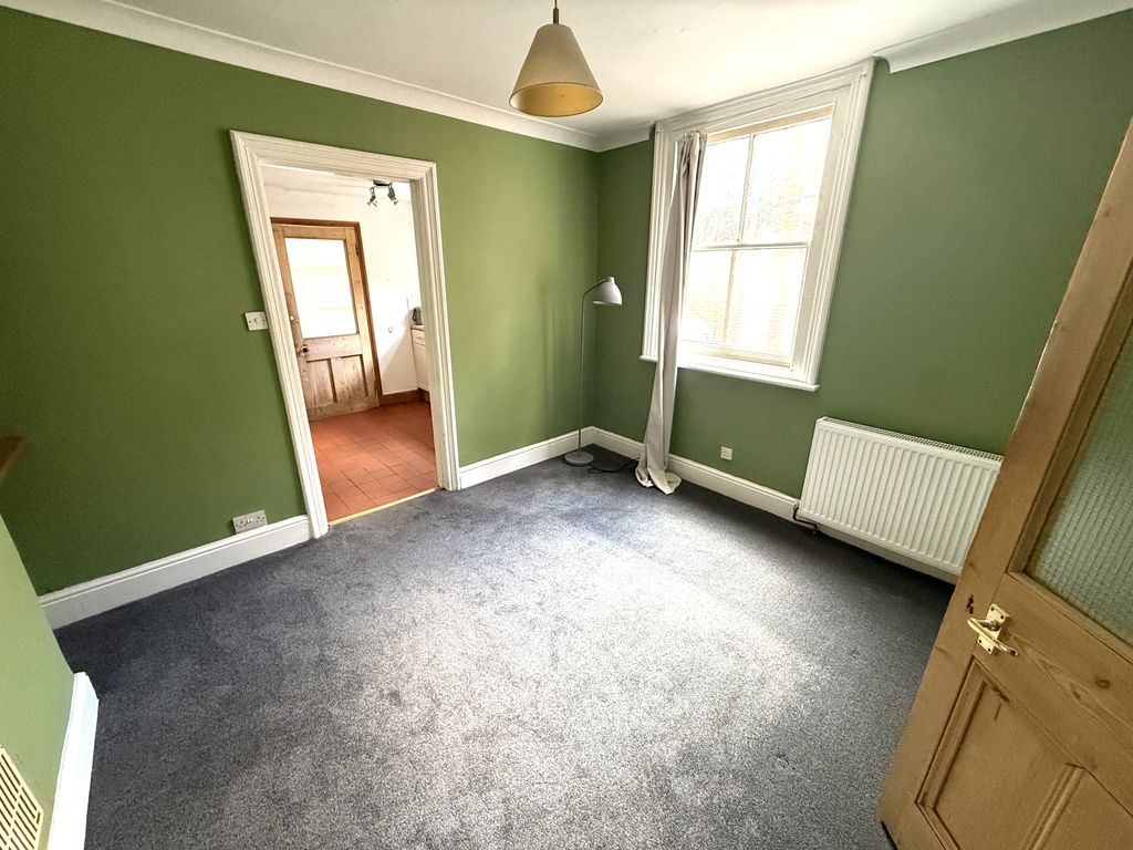 Property photo 3 of 8 Img_9828