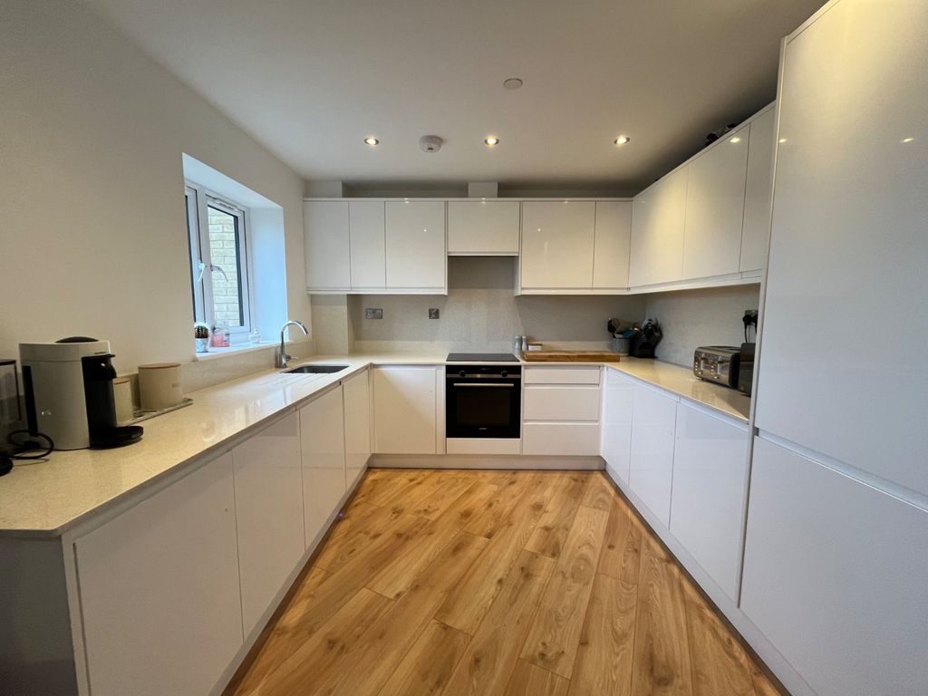 Property photo 2 of 7 Picture 2