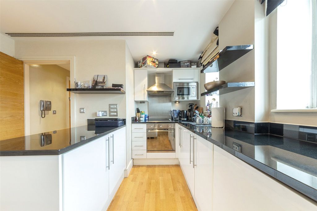 Property photo 2 of 11 Picture No. 05