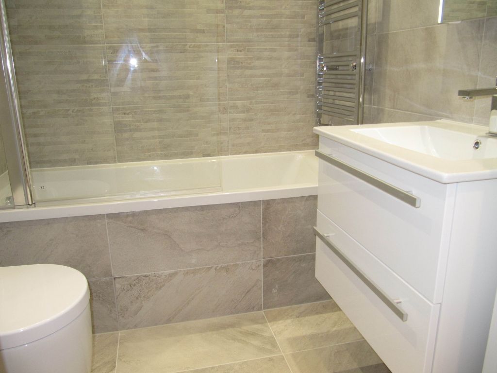Property photo 2 of 3 Bathroom