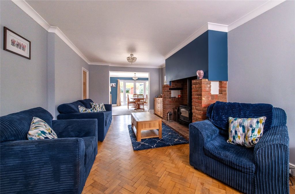 Property photo 3 of 38 Picture No. 33