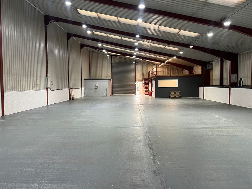 Property photo 2 of 8