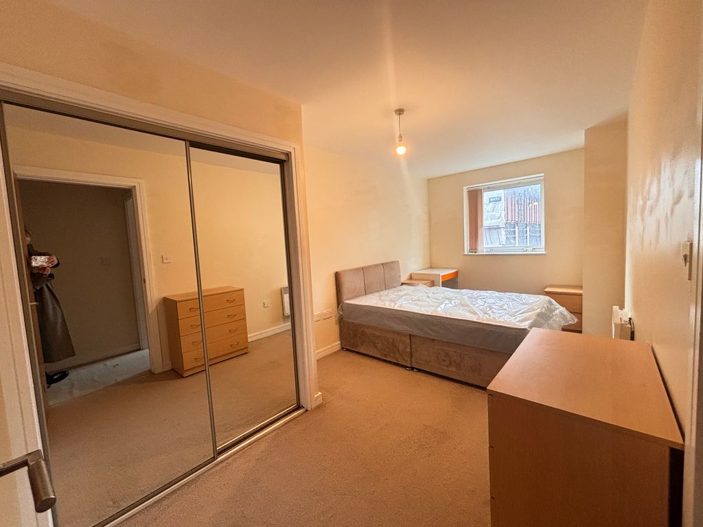 Property photo 3 of 4 Bedroom