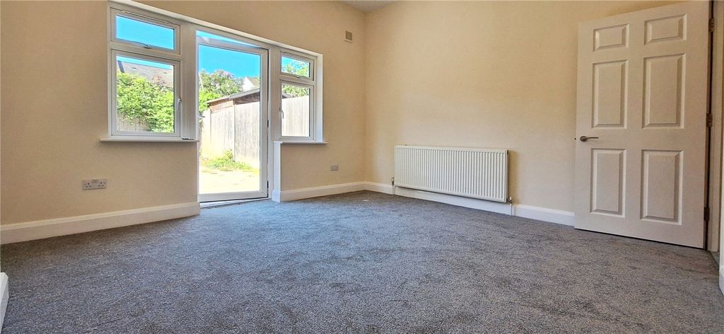 Property photo 3 of 17 Reception Room