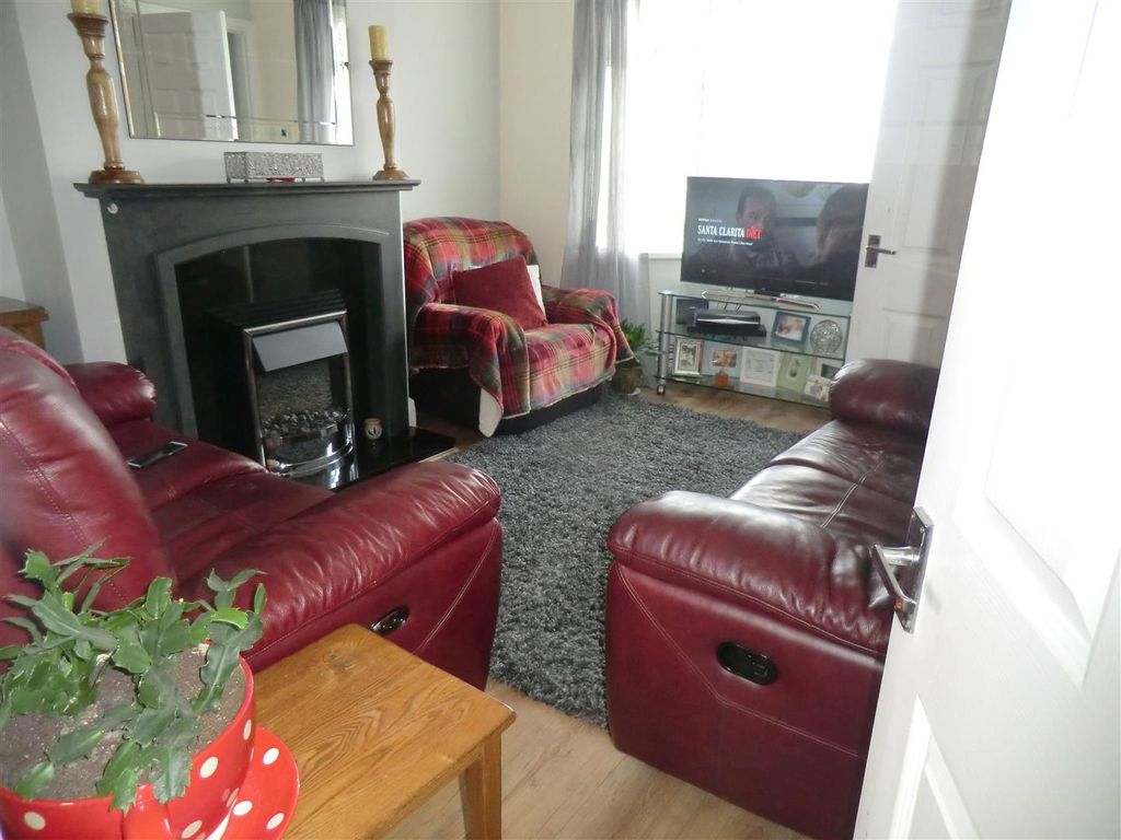 Property photo 2 of 6 Cimg0381.Jpg