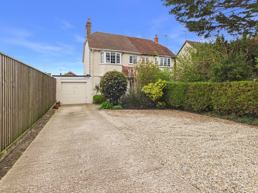 Property photo 1 of 17 Cam02435G0-Pr0205-Still034.Jpg