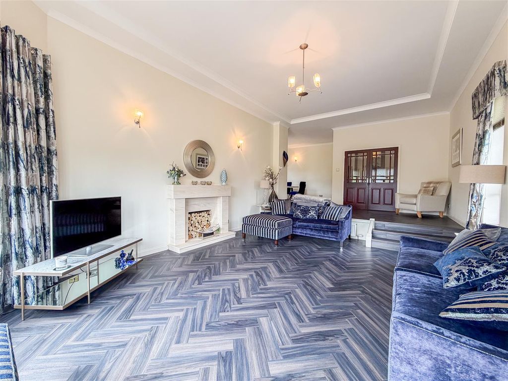 Additional image 6 of 5 bed detached house for saleChateau Grove, Hamilton ML3