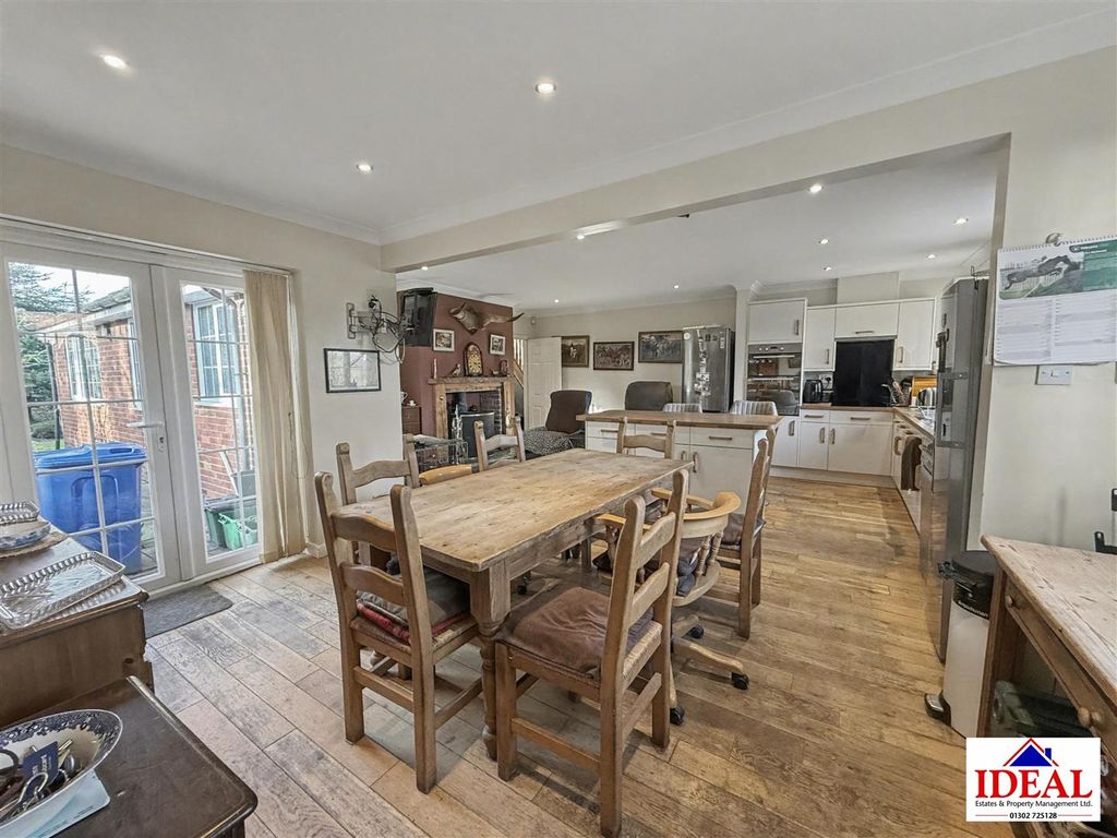 Additional image 5 of 5 bed detached bungalow for saleWilsic Road, Wilsic, Doncaster DN11