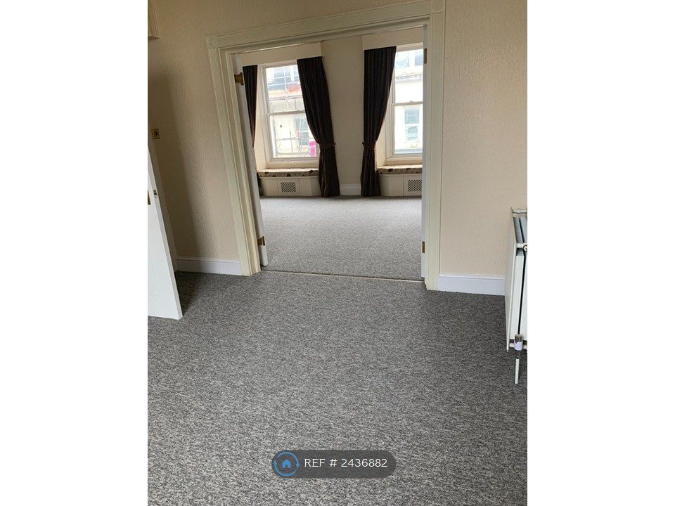 Property photo 2 of 14 Lounge/Study