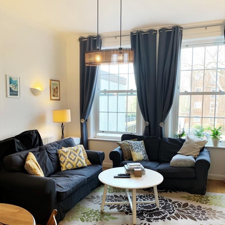 Property photo 2 of 9 Reception