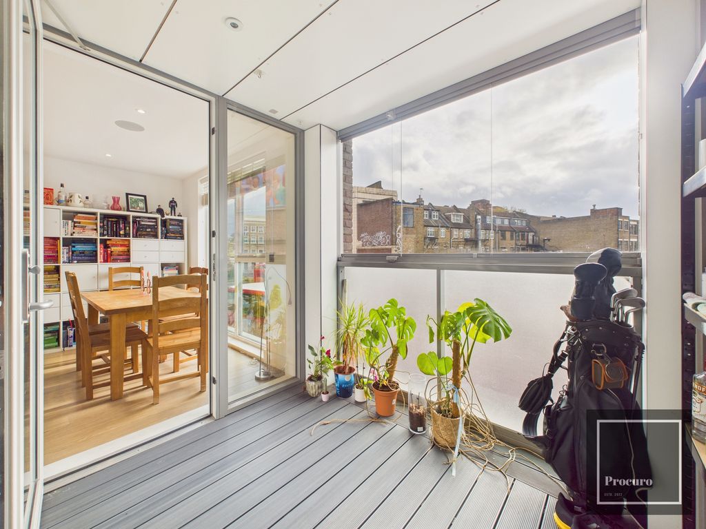 Property photo 3 of 11