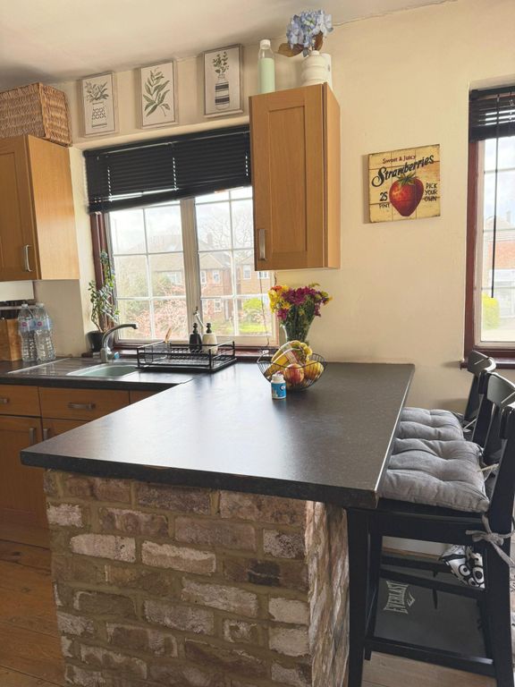 Property photo 3 of 10 Photo 14