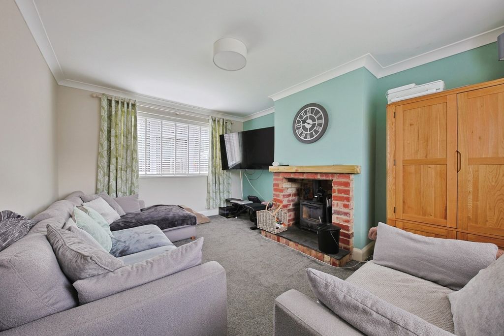 Property photo 2 of 11 4816624