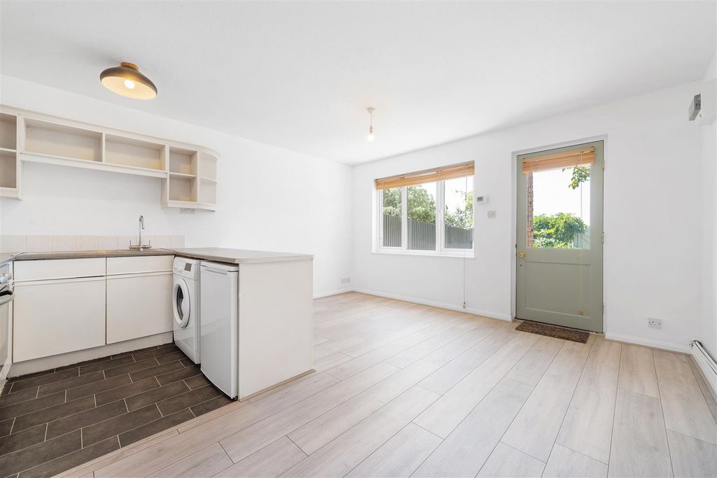 Property photo 1 of 9 William Booth Road-5.Jpg