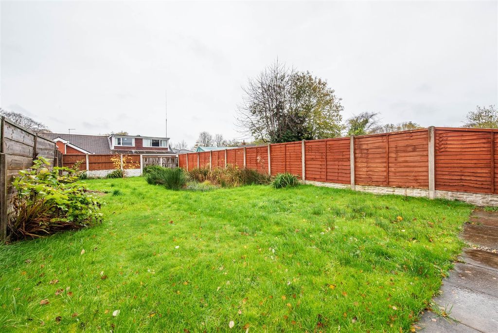 Property photo 2 of 20 Garden