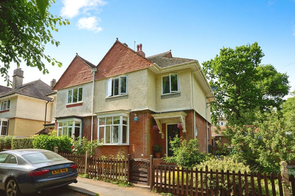 Property photo 1 of 18 Front