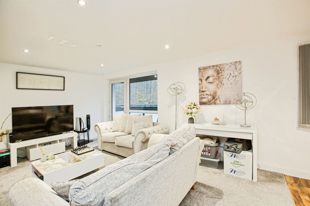 Additional image 15 of 1 bed flat for saleMixenden Road, Halifax HX2