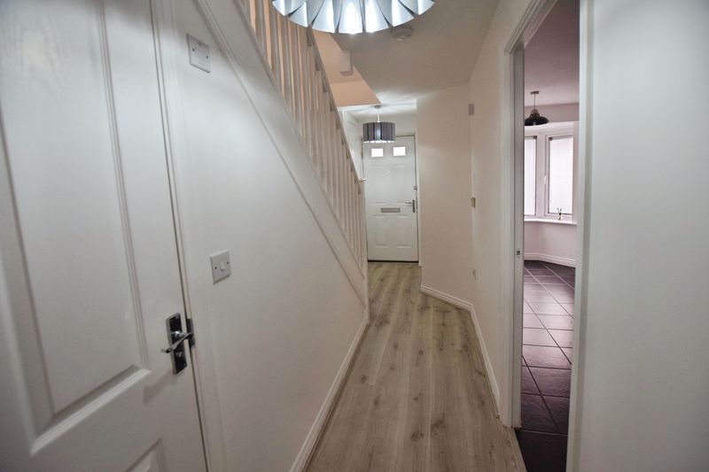 Property photo 2 of 26 Entrance Hall