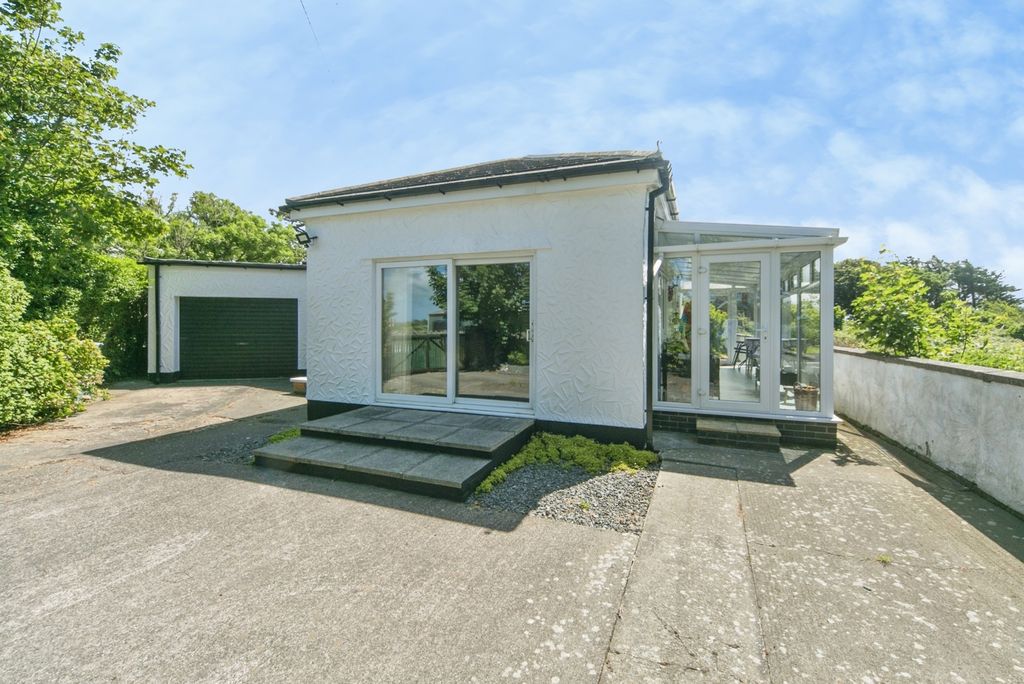 Property photo 1 of 17 Pbox-Img.Jpg