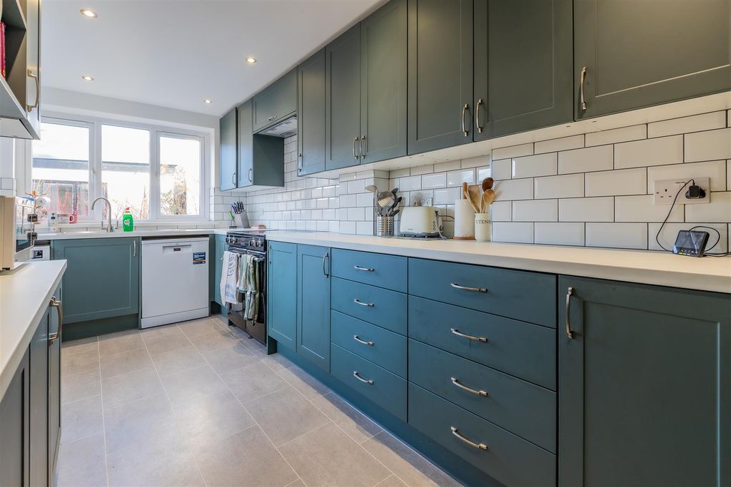 Property photo 2 of 15 46-14.Jpg