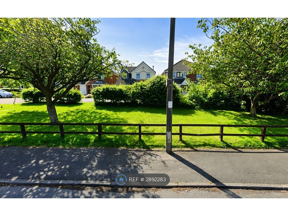 Property photo 2 of 10