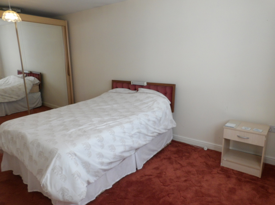 Property photo 1 of 4