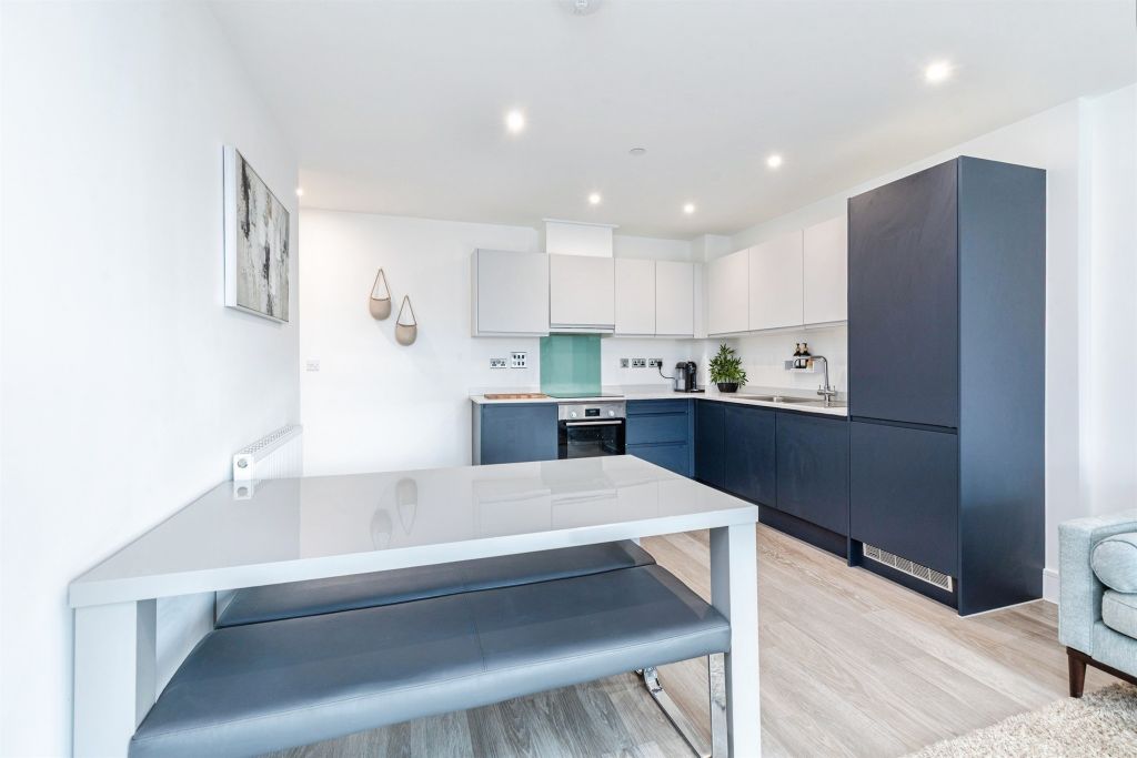 Property photo 3 of 6