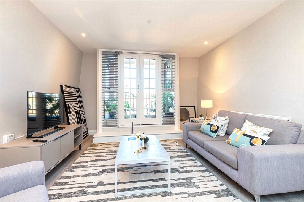 Property photo 2 of 8 Picture No. 45