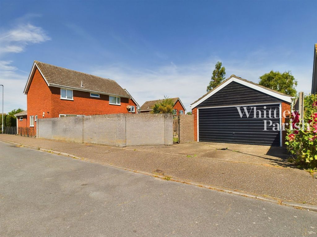 Property photo 3 of 23