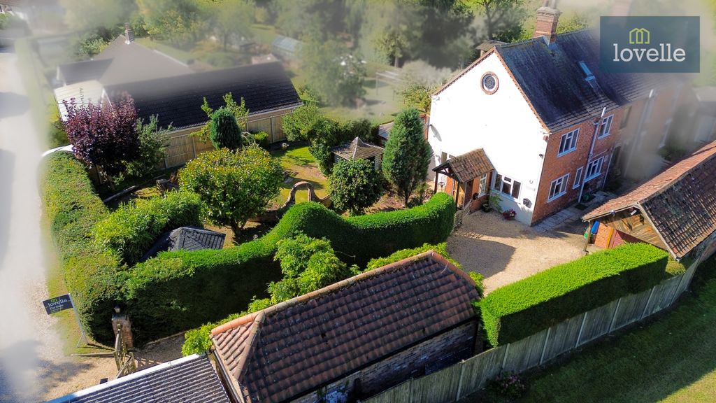 Property photo 1 of 28