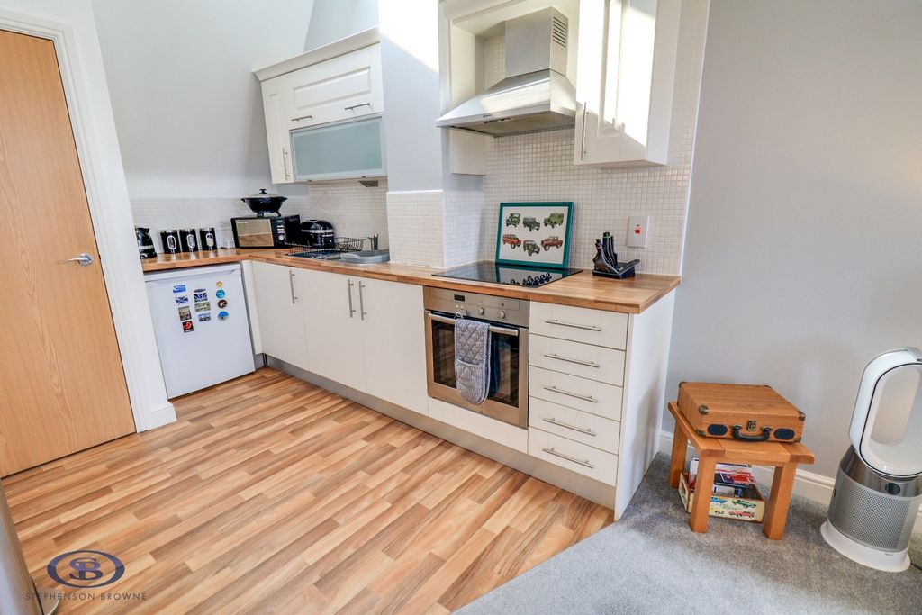 Property photo 3 of 15 Pbox-Img.Jpg