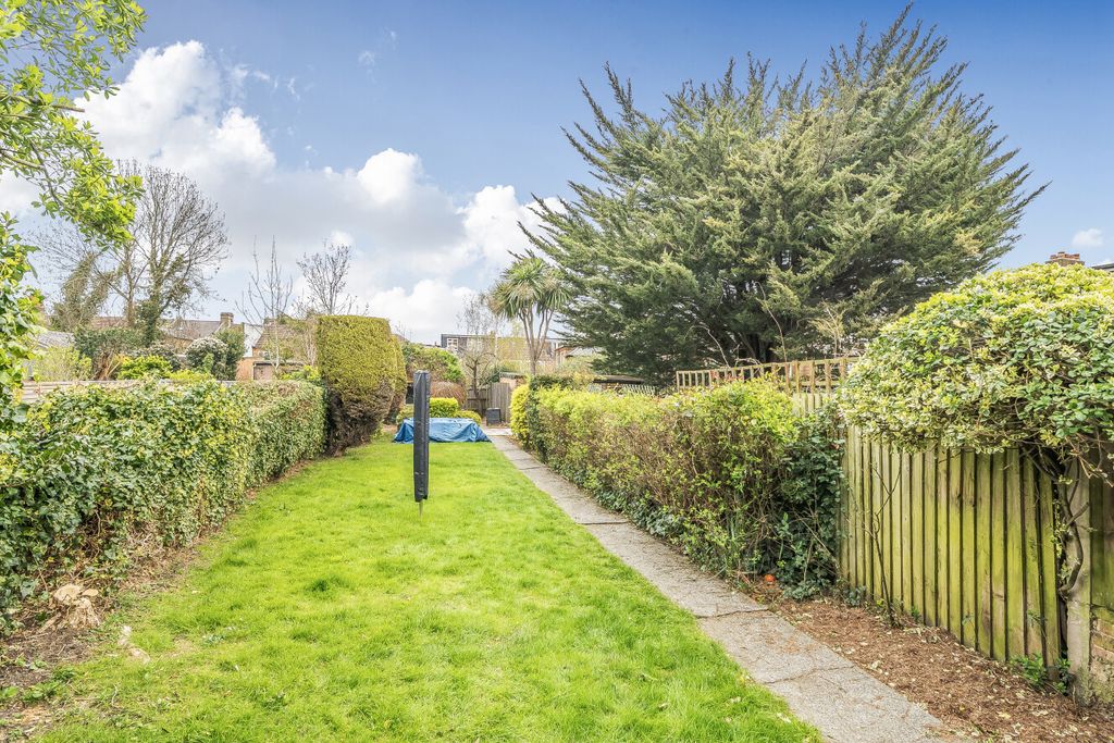 Property photo 2 of 22 1418246-6-69c266B...