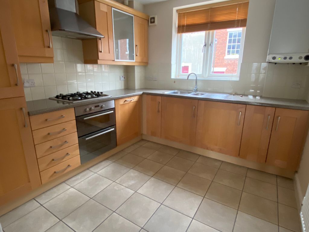 Property photo 3 of 23