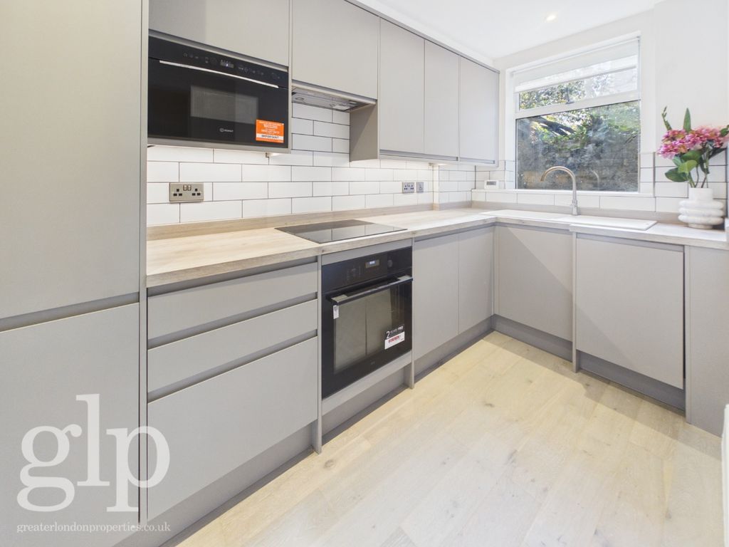 Property photo 2 of 29 5902463