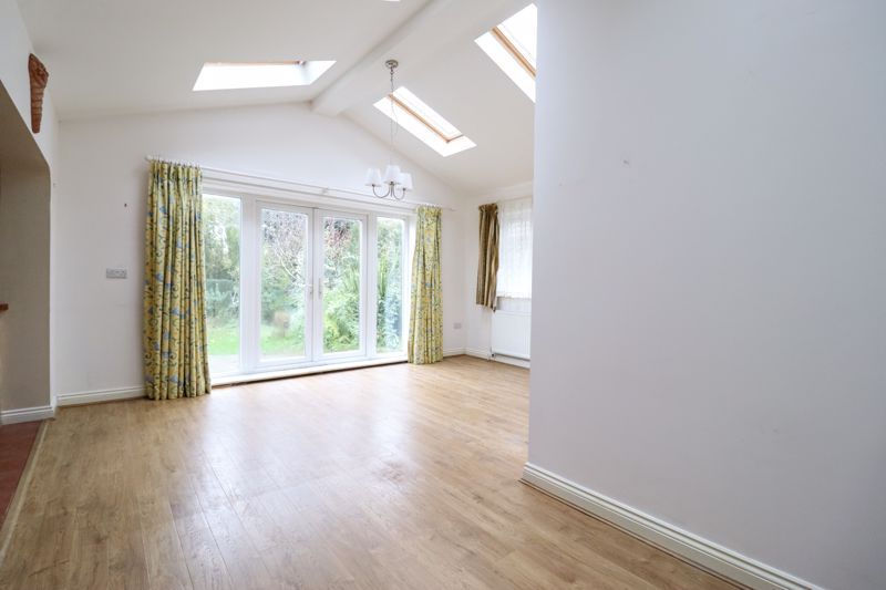 Property photo 3 of 16 Dining Room