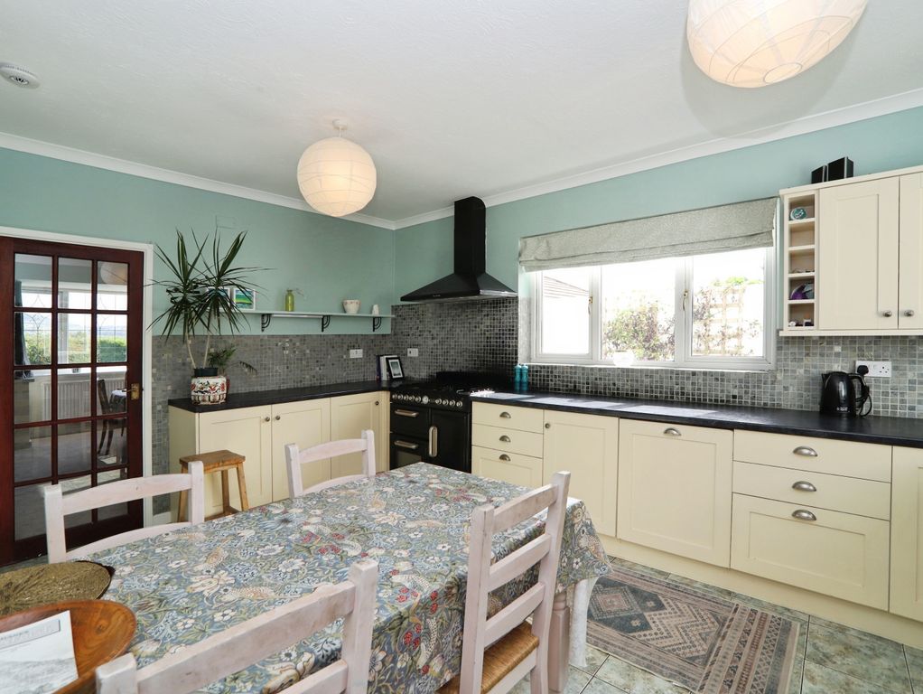 Property photo 2 of 44 Img_4097