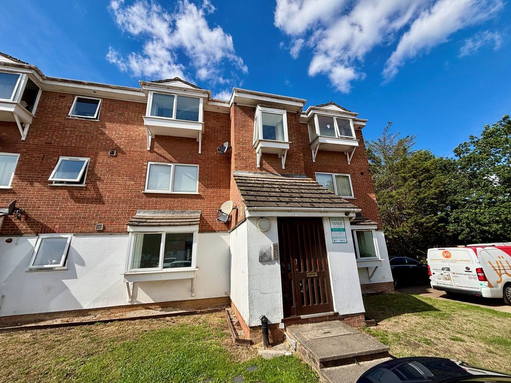 Property photo 1 of 11