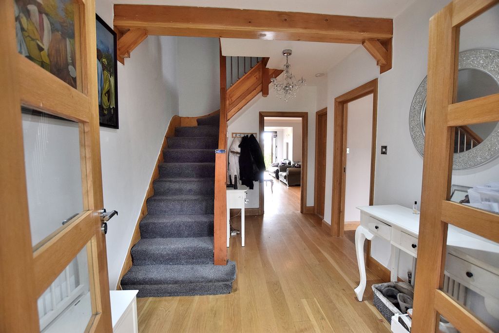 Property photo 2 of 15 Hallway 