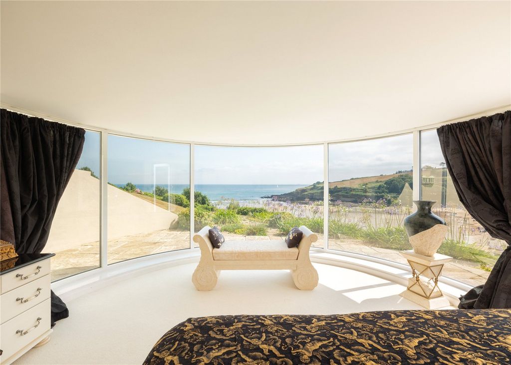 Property photo 3 of 31 Main Bedroom Views